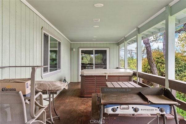 Hot Tub, Interior, Recessed Lighting, Wood Texture Flooring