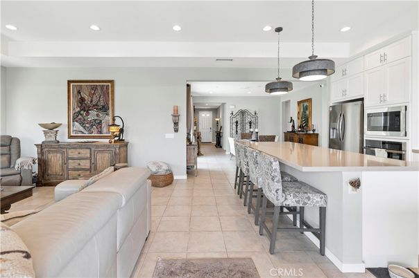 Interior, Kitchen, Living room, Pendant Lights, Recessed Lighting, Stainless Steel Appliances