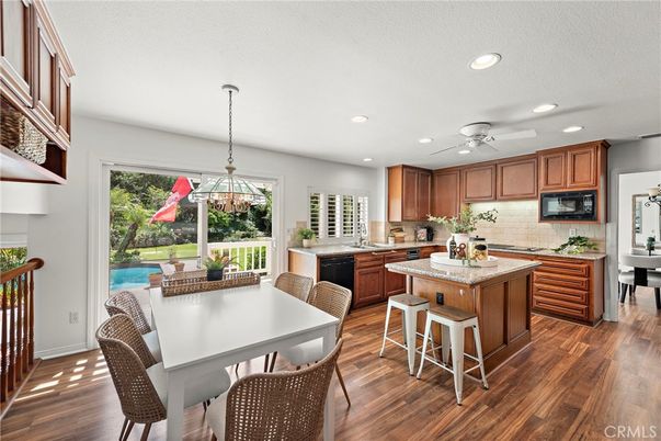 Dining room, Interior, Kitchen, Pendant Lights, Recessed Lighting, Wood Texture Flooring