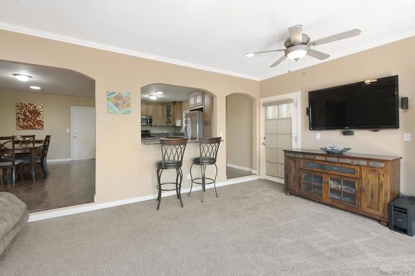 Dining room, Interior, Kitchen, Recessed Lighting, Stainless Steel Appliances