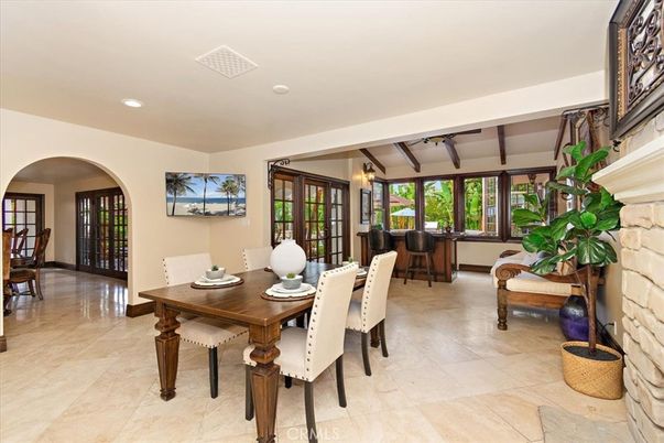 Dining room, Interior, Recessed Lighting