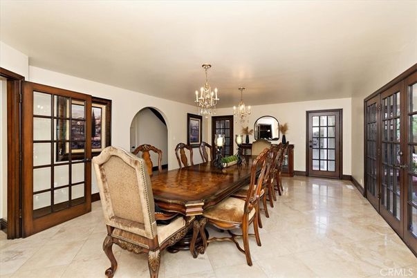 Chandelier, Dining room, Interior