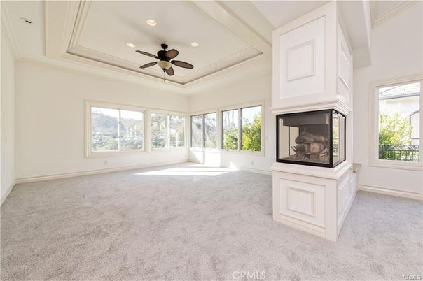 Empty room, Interior, Recessed Lighting