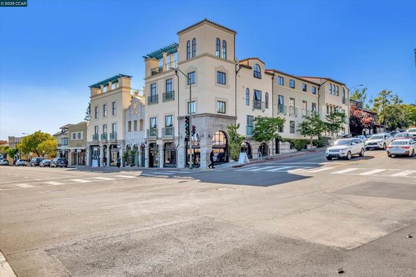 Exterior, Facade, Condo Building