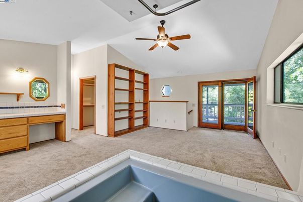 Bathroom, Interior, Tile Countertops