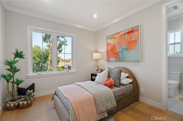 Bathroom, Bedroom, Interior, Recessed Lighting, Wood Texture Flooring