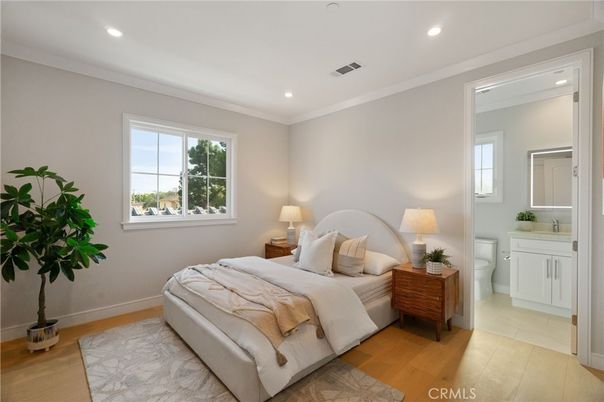 Bathroom, Bedroom, Interior, Recessed Lighting, Wood Texture Flooring