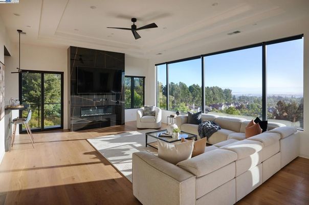 Interior, Living room, Pendant Lights, Recessed Lighting, Wood Texture Flooring