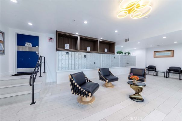 Interior, Pendant Lights, Recessed Lighting, Wood Texture Flooring