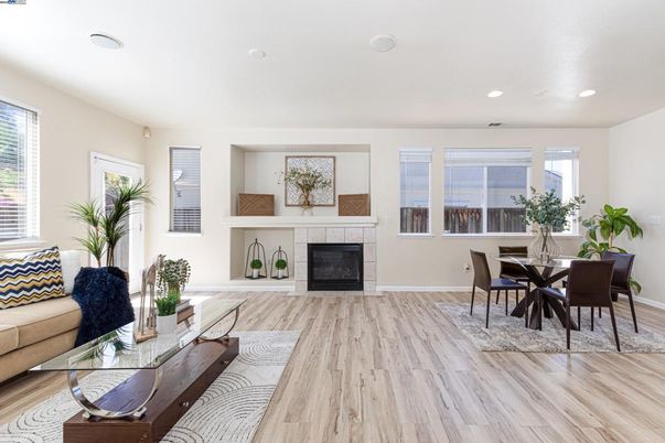 Dining room, Fireplace, Interior, Recessed Lighting, Wood Texture Flooring
