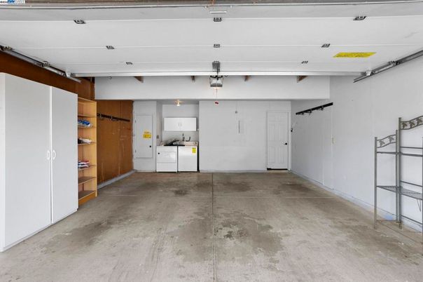Garage, Interior, Washer