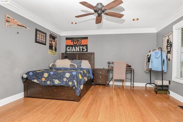 Bedroom, Home Office, Interior, Recessed Lighting, Wood Texture Flooring