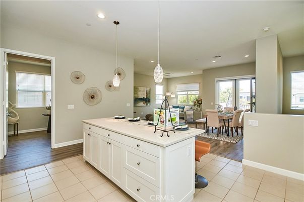 Dining room, Interior, Kitchen, Pendant Lights, Recessed Lighting, Wood Texture Flooring
