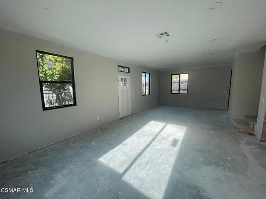 Empty room, Interior, Recessed Lighting