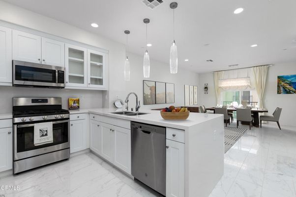Dining room, Interior, Kitchen, Marble, Pendant Lights, Recessed Lighting, Stainless Steel Appliances