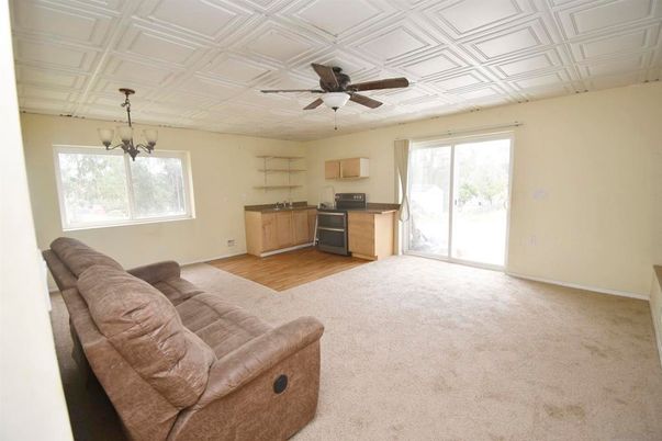 Chandelier, Interior, Kitchen, Wood Texture Flooring