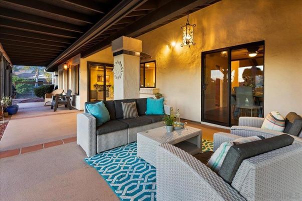 Exterior, Pendant Lights