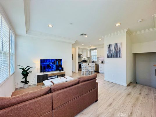 Interior, Kitchen, Living room, Recessed Lighting, Wood Texture Flooring