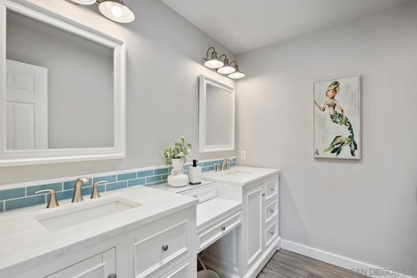 Bathroom, Dual Sink Vanities, Interior, Wood Texture Flooring