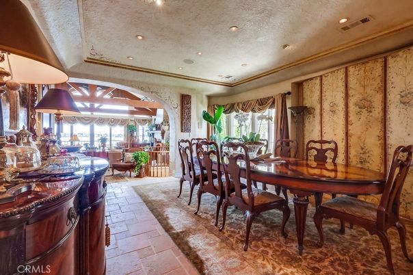 Dining room, Interior, Recessed Lighting