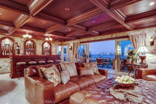 Chandelier, Interior, Living room, Recessed Lighting, Wooden Beams, Wooden Ceilings