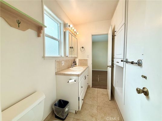 Bathroom, Interior, Tile Countertops