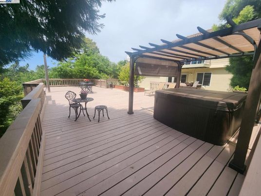 Exterior, Hot Tub
