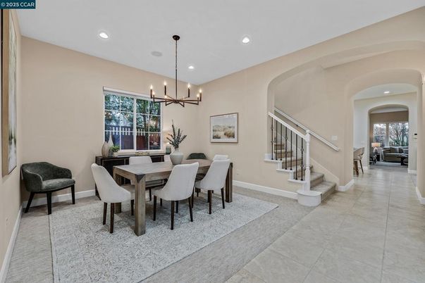 Dining room, Interior, Pendant Lights, Recessed Lighting