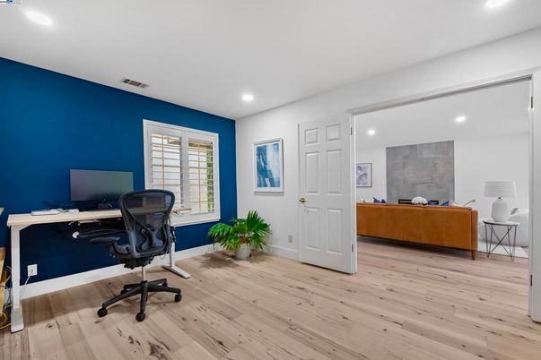 Home Office, Interior, Recessed Lighting, Wood Texture Flooring