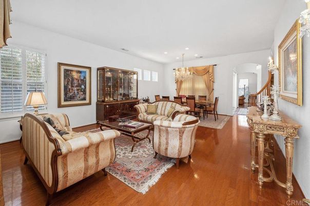 Chandelier, Dining room, Interior, Living room, Recessed Lighting, Wood Texture Flooring
