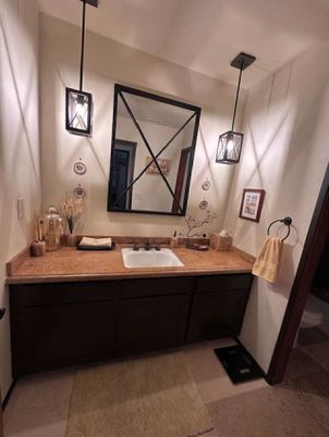 Bathroom, Dual Sink Vanities, Interior, Pendant Lights