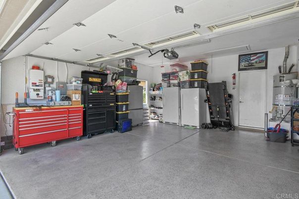 Garage, Interior