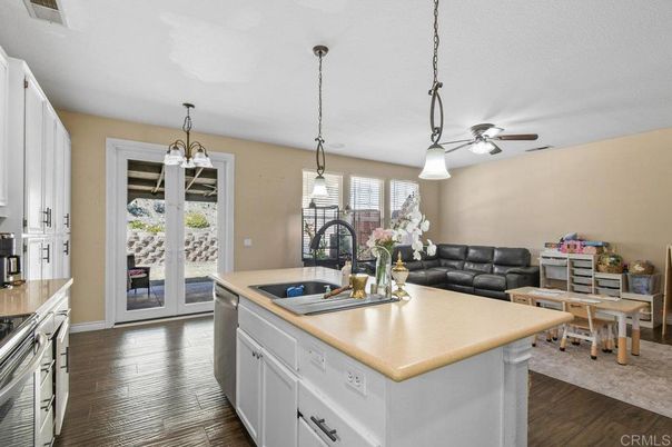 Dining room, Interior, Kitchen, Pendant Lights, Wood Texture Flooring