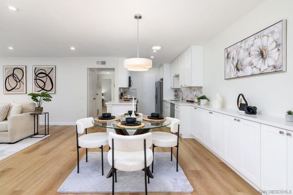 Dining room, Interior, Kitchen, Pendant Lights, Recessed Lighting, Wood Texture Flooring