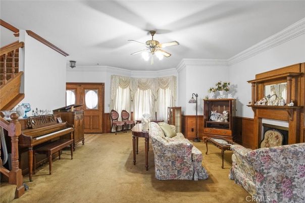 Interior, Living room, Piano