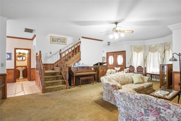 Interior, Living room, Piano