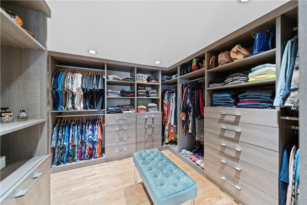 Interior, Recessed Lighting, Walk-in Closets, Wood Texture Flooring