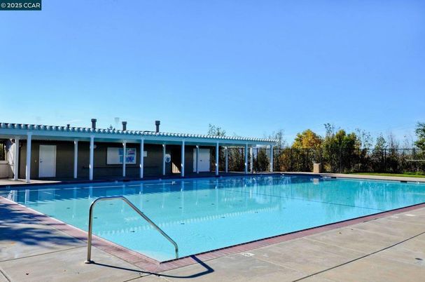 Exterior, Tennis Courts