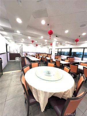 Dining room, Interior, Recessed Lighting