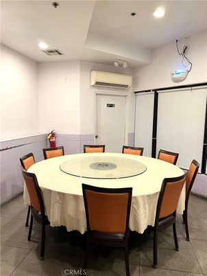 Dining room, Interior, Recessed Lighting
