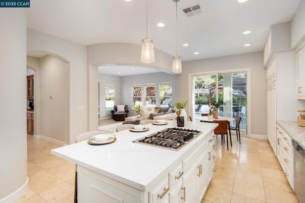 Dining room, Interior, Kitchen, Pendant Lights, Recessed Lighting