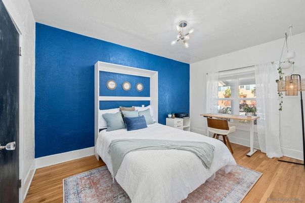 Bedroom, Interior, Pendant Lights, Wood Texture Flooring