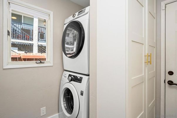 Interior, Utility Closets, Washer