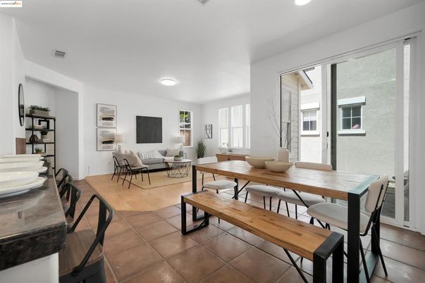 Dining room, Interior, Living room, Recessed Lighting