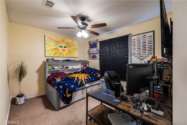 Home Office, Interior