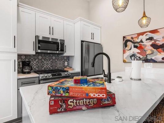 Interior, Kitchen, Pendant Lights, Stainless Steel Appliances