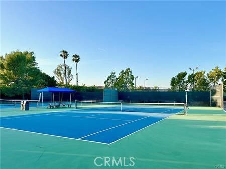 Exterior, Tennis Courts