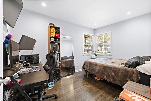 Bedroom, Home Office, Interior, Recessed Lighting, Wood Texture Flooring