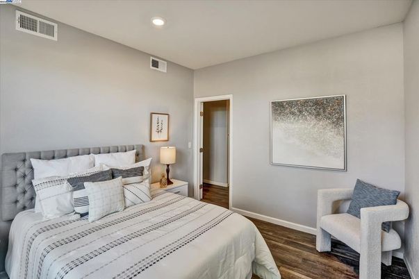 Bedroom, Interior, Recessed Lighting, Wood Texture Flooring