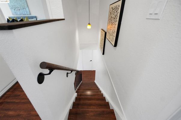 Interior, Pendant Lights, Wood Texture Flooring